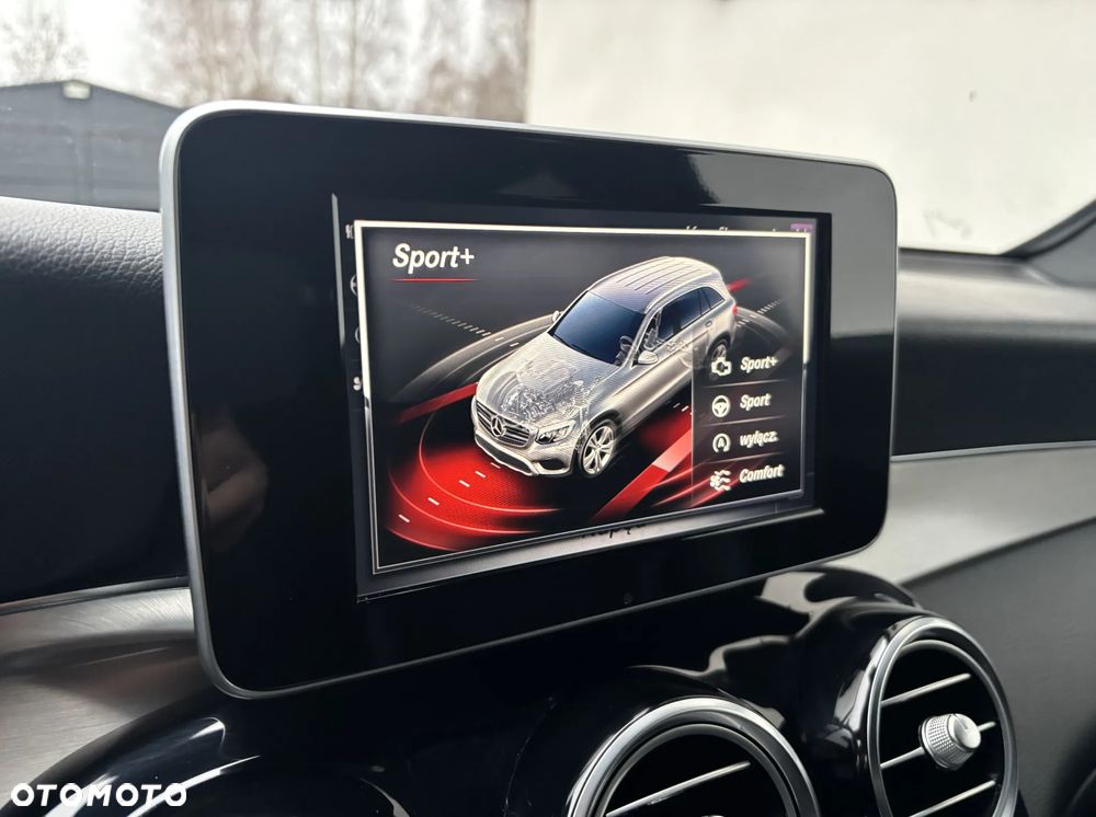 Mercedes-Benz GLC - 18