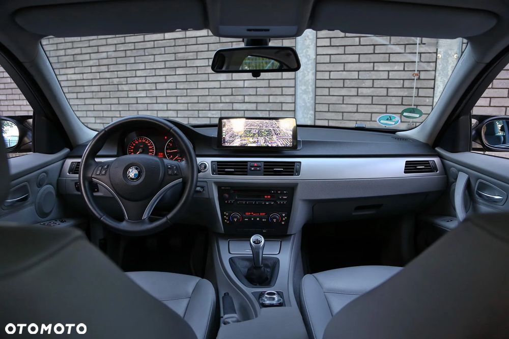 BMW Seria 3 - 29