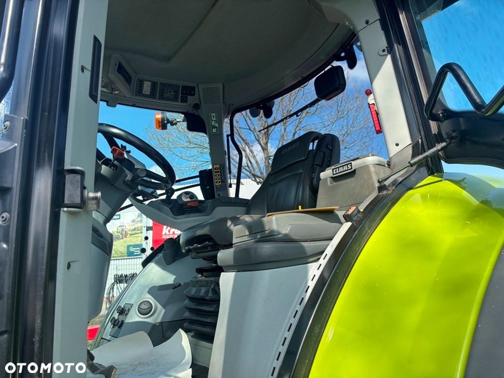 Claas ARION 660 CMATIC - 8