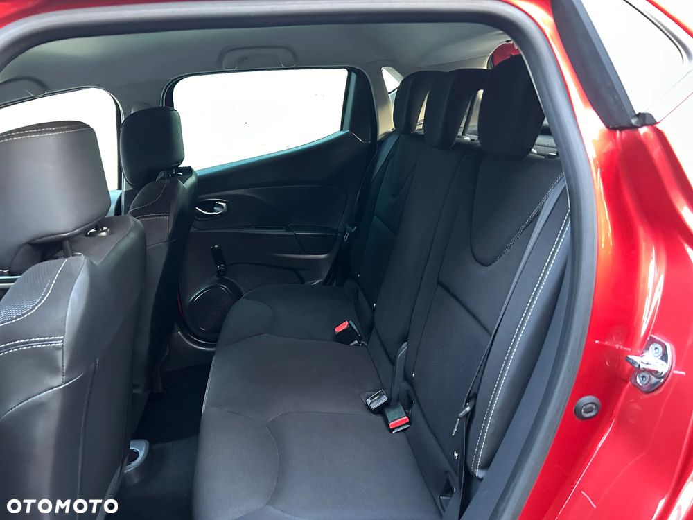 Renault Clio 1.2 16V 75 Life - 15
