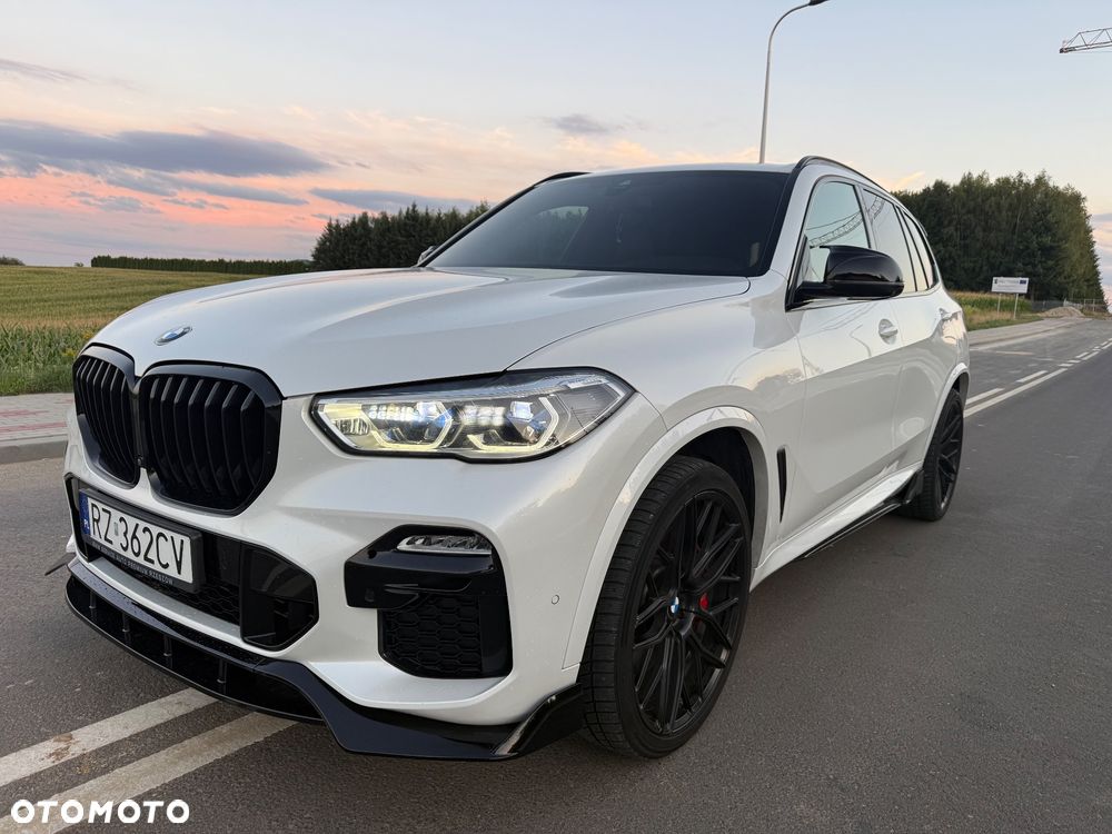 BMW X5 M M50i