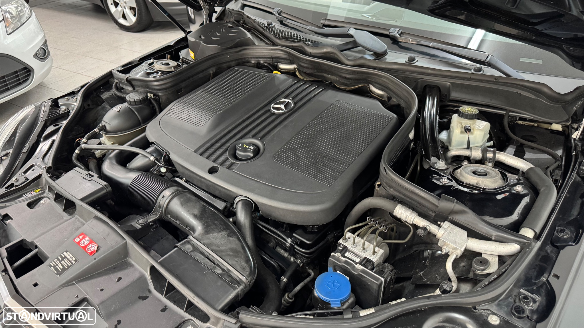 Mercedes-Benz E 250 CDi Avantgarde BE 4-Matic 150g - 36