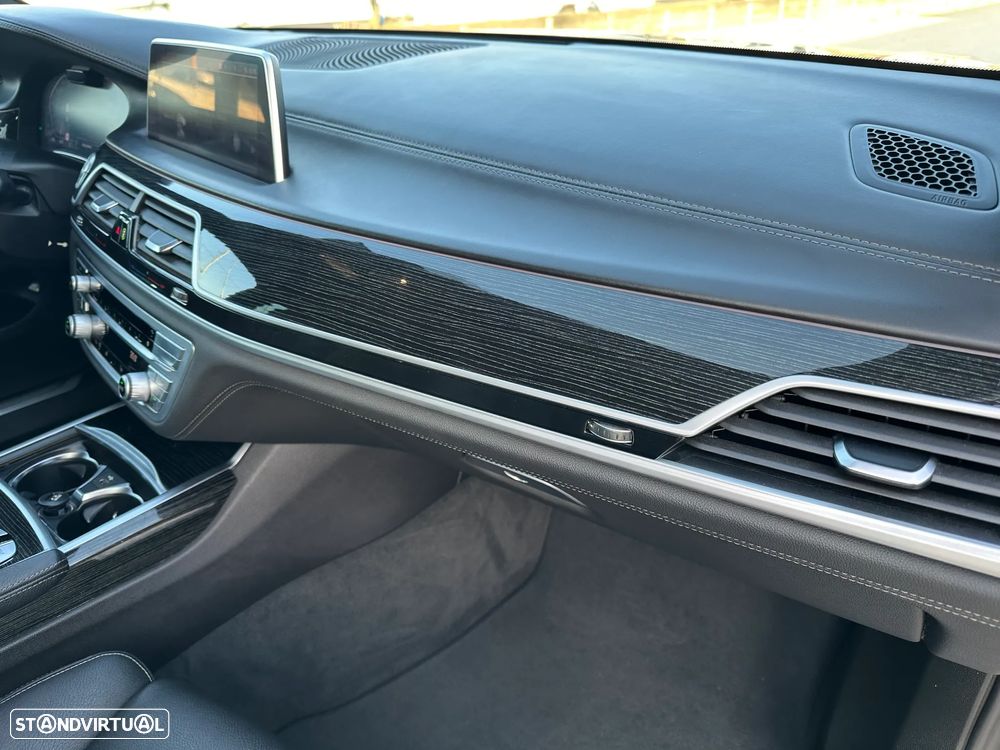 BMW 730 d Auto - 29