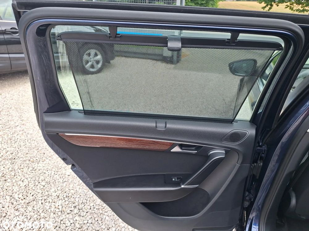 Volkswagen Passat 1.4 TSI DSG BlueMotion Technology Exclusive - 33