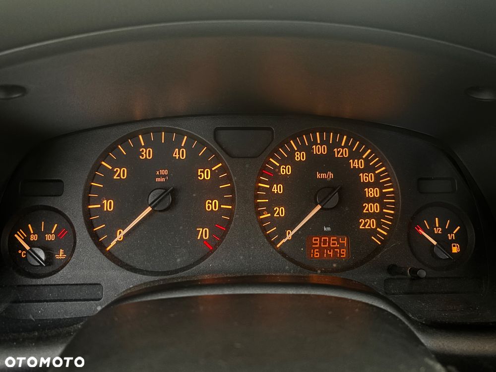 Opel Astra 1.4 - 8