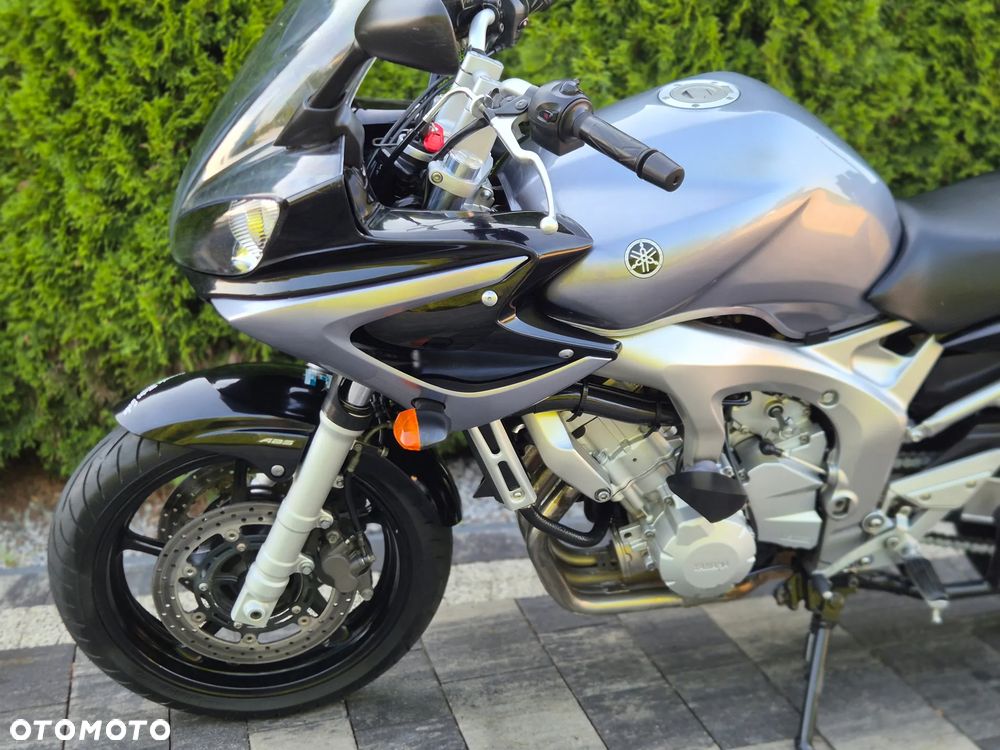 Yamaha FZ6 - 17