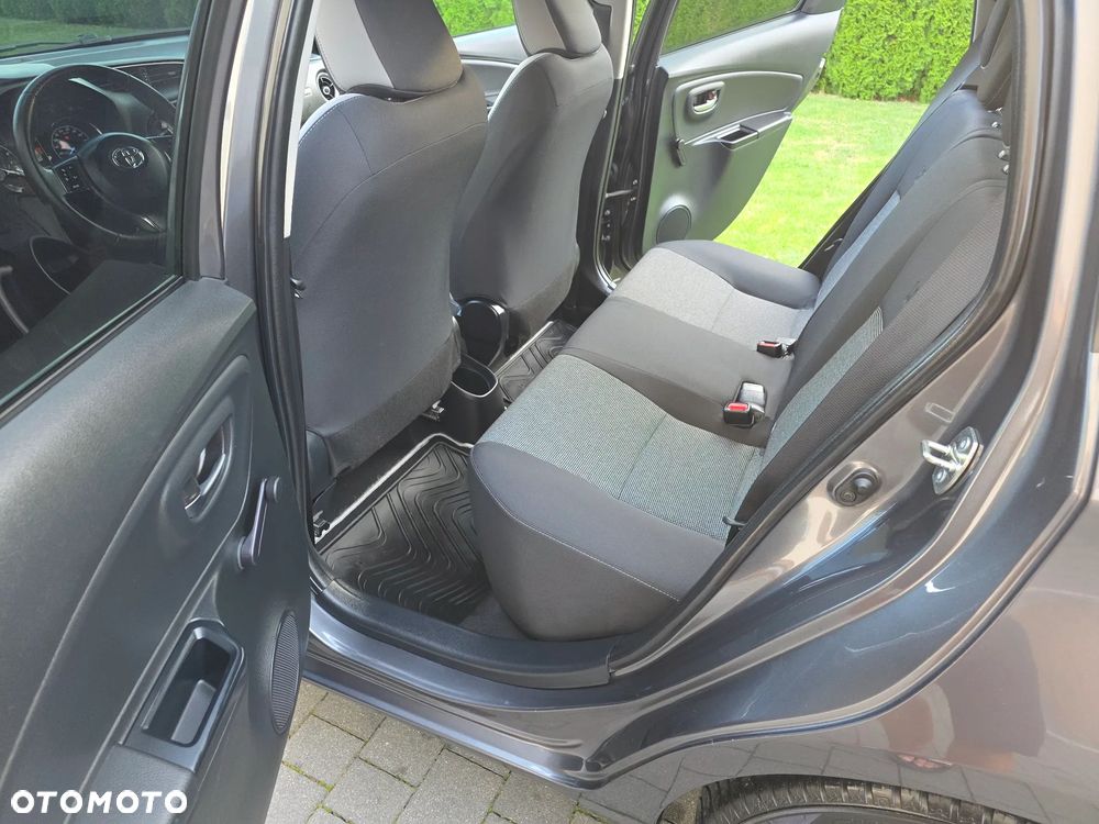 Toyota Yaris 1.5 20th Anniversary - 11