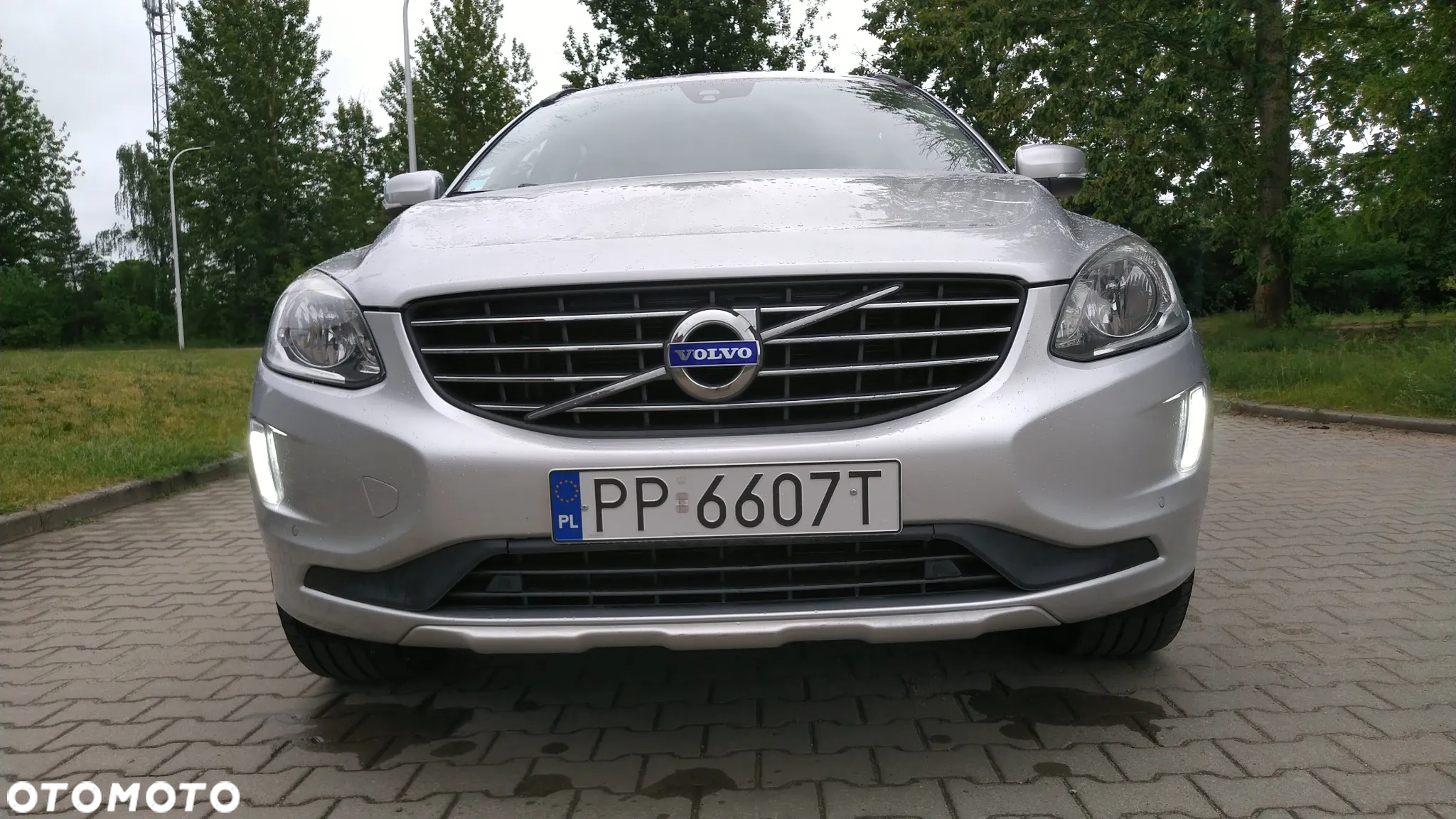 Volvo XC 60 D3 Drive-E Momentum - 2