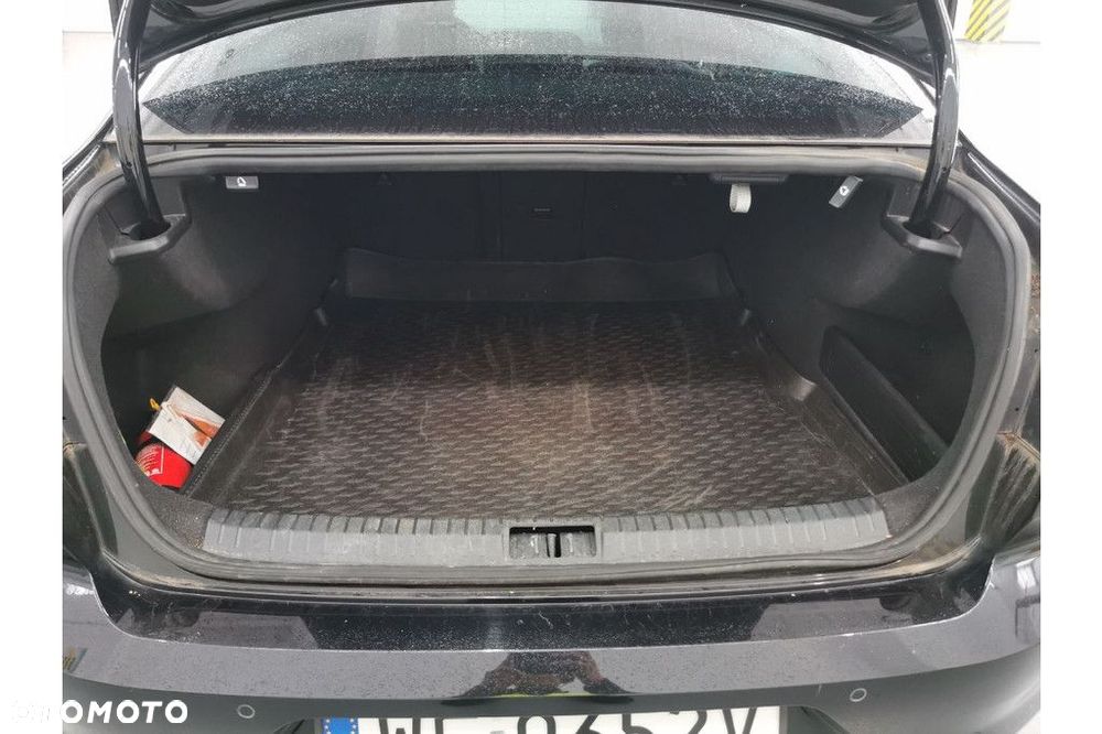 Volkswagen Passat 2.0 TSI Elegance DSG - 3