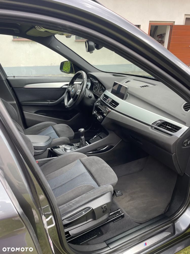 BMW X1 sDrive18d M Sport - 12