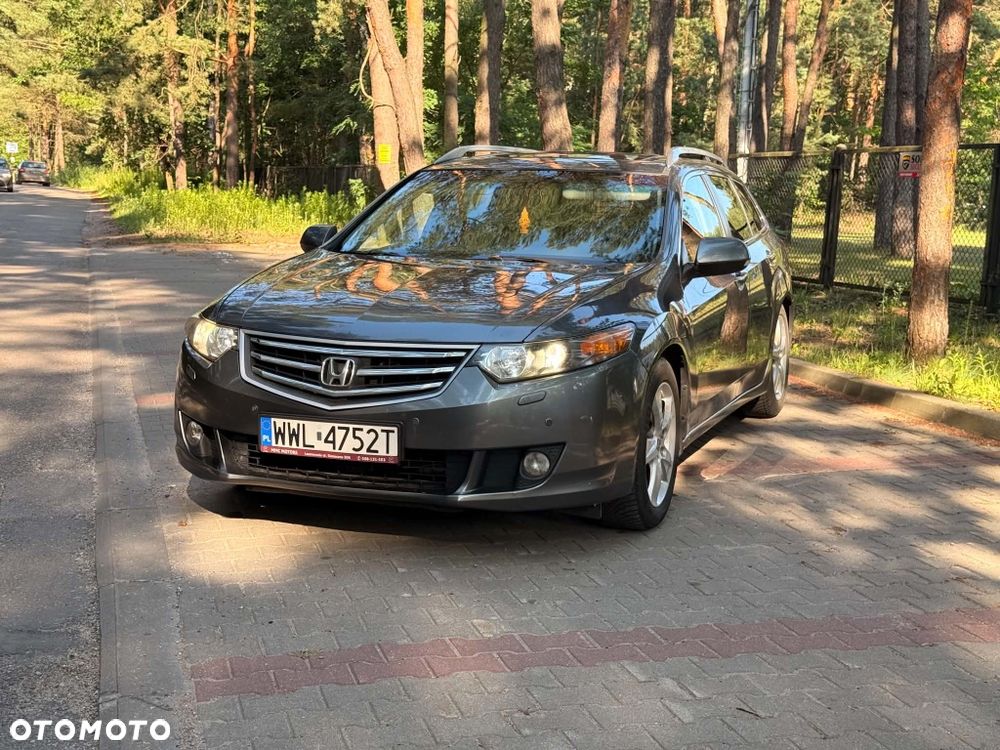 Honda Accord - 1