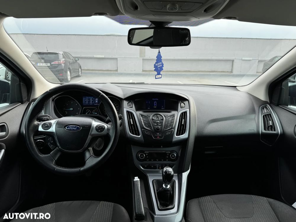Ford Focus 1.6 TDCI DPF Titanium - 9