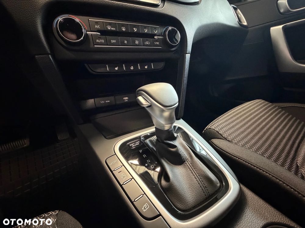 Kia XCeed 1.6 T-GDI M DCT - 9