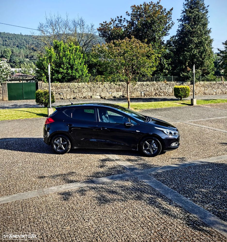 Kia Ceed 1.4 CRDi 90 Spirit - 30