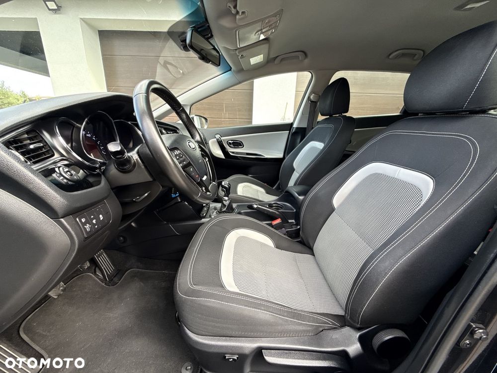 Kia Ceed 1.6 GDI Business Line - 14