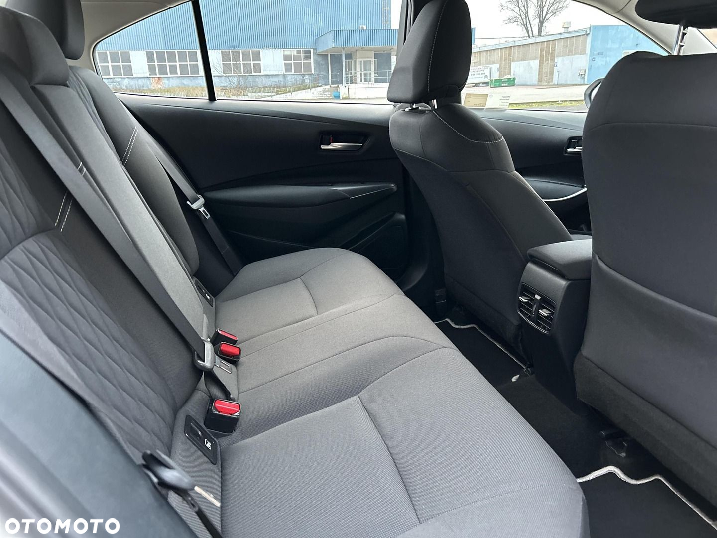 Toyota Corolla - 10