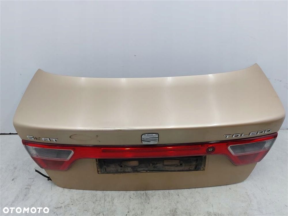 Klapa tył tylna BAGAŻNIKA Seat Toledo II SEDAN 1999-2004 Złoty S1N - 11