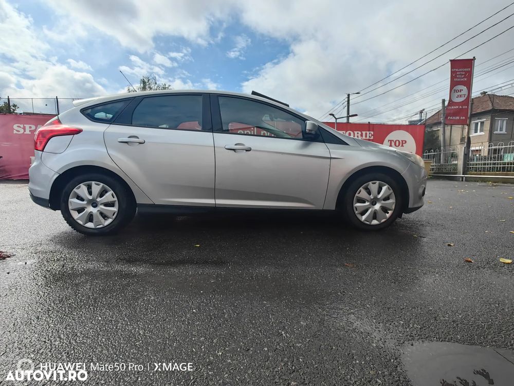 Ford Focus - 2