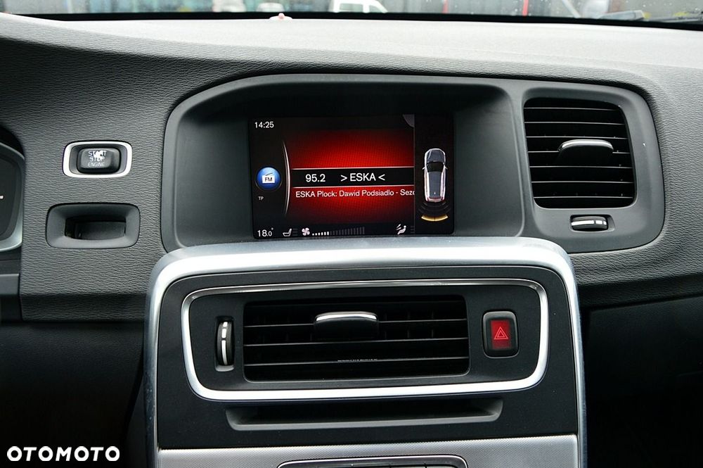 Volvo V60 D2 Drive-E Momentum - 29