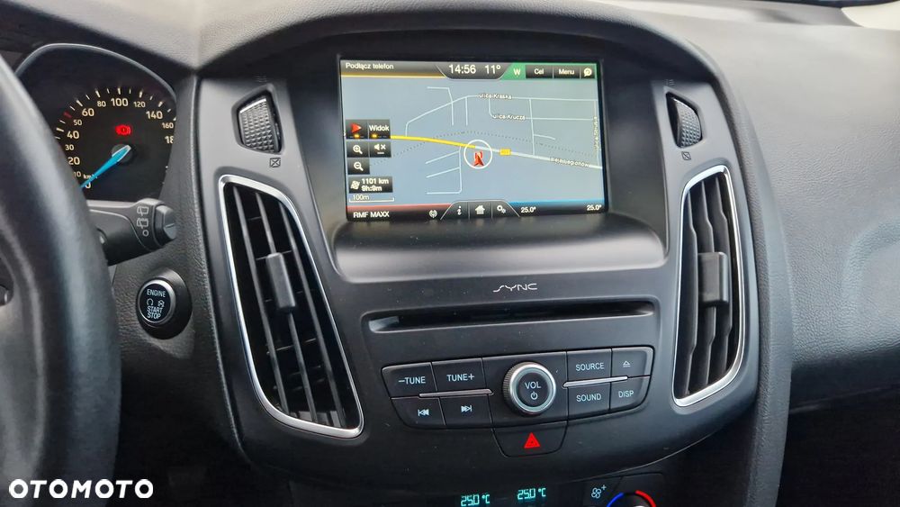 Ford Focus 1.0 EcoBoost Titanium ASS - 11