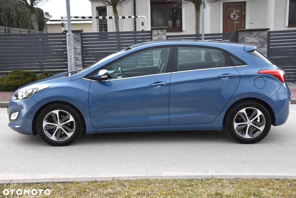 Hyundai i30 blue 1.6 GDI YES Gold - 6