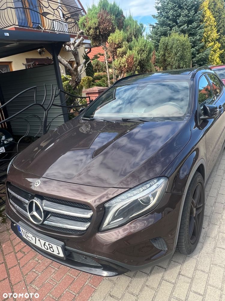 Mercedes-Benz GLA - 1