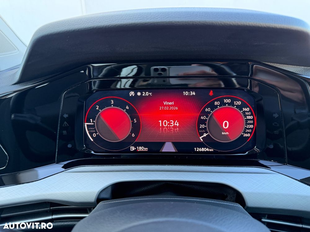 Volkswagen Golf 2.0 TDI Life - 12