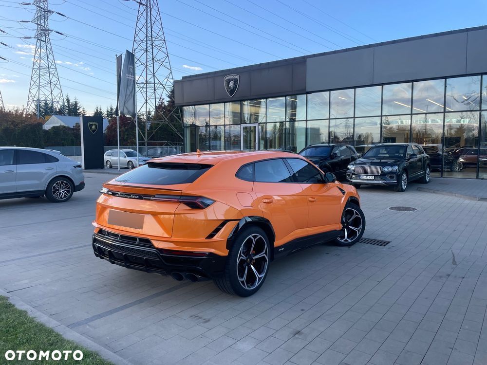 Lamborghini Urus - 5