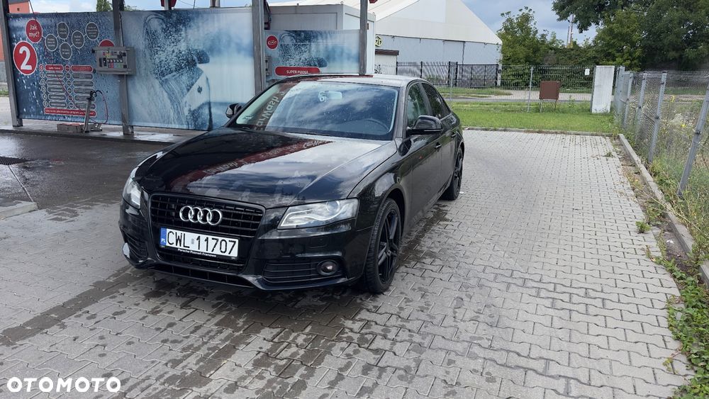 Audi A4 Limousine - 14
