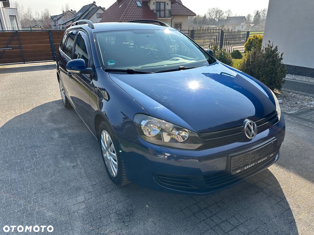 Volkswagen Golf - 6