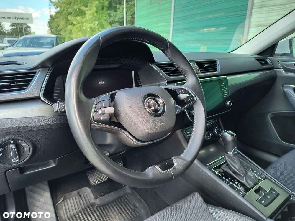 Skoda Superb 2.0 TDI SCR Style DSG - 10