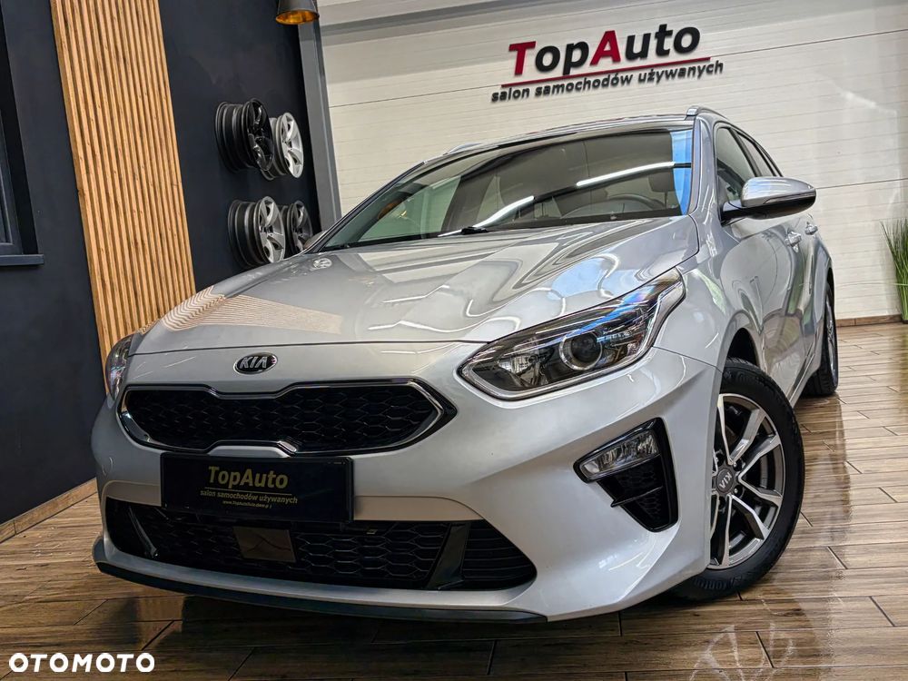 Kia Ceed - 14
