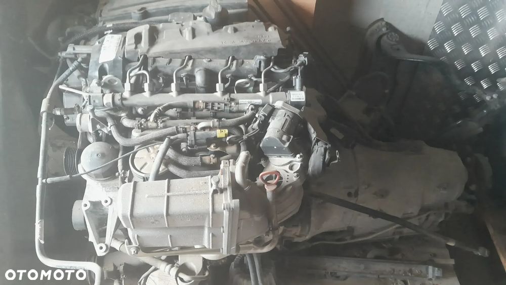 Silnik kompletny i skrzynia biegów W204 2.2 CDI - 1