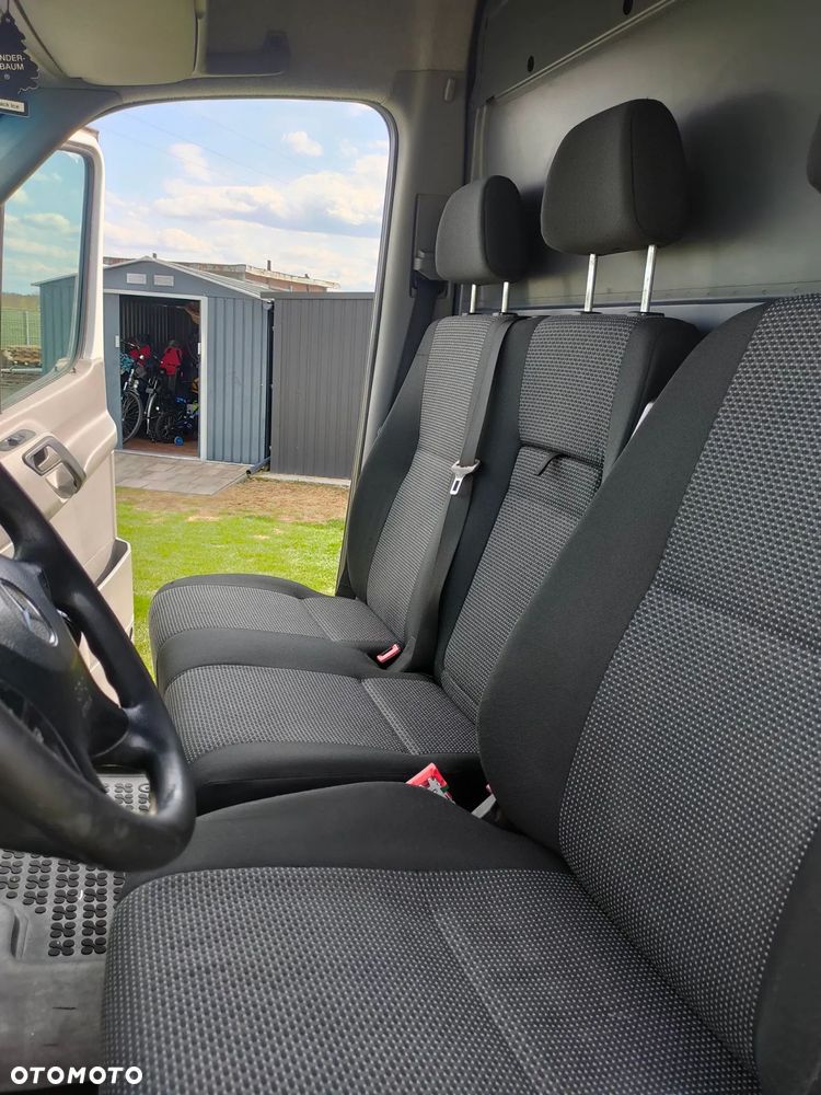 Mercedes-Benz SPRINTER - 10