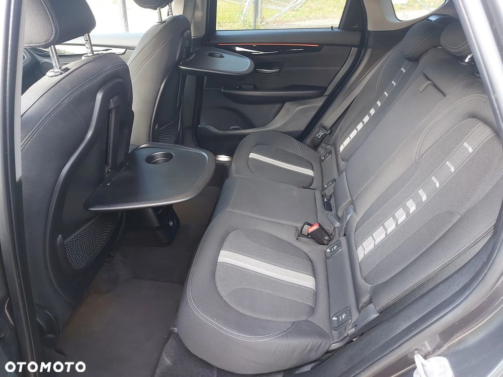 BMW Seria 2 218d Sport Line - 16