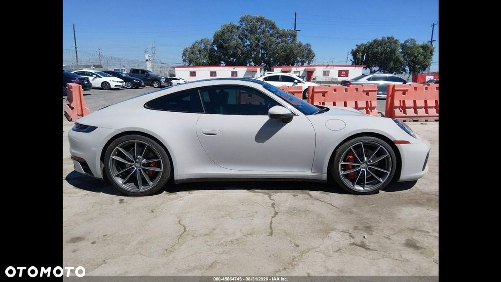Porsche 911 Carrera 4S PDK - 6