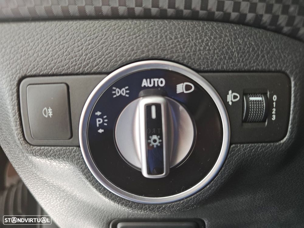 Mercedes-Benz A 160 d AMG Line Aut. - 19