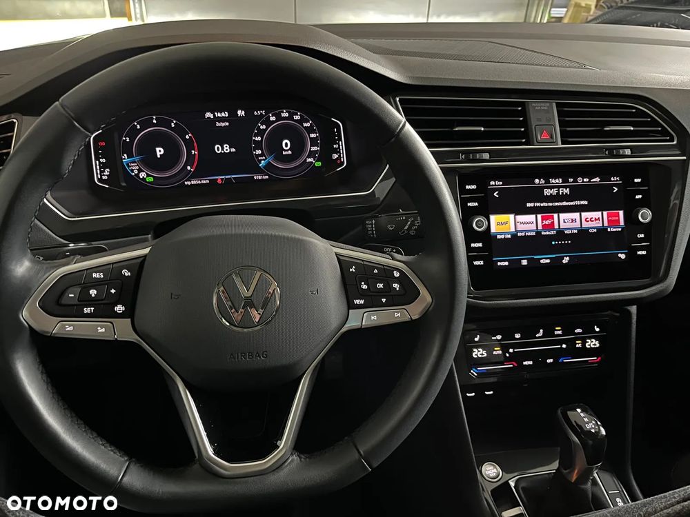 Volkswagen Tiguan 2.0 TSI 4Mot Elegance DSG - 9