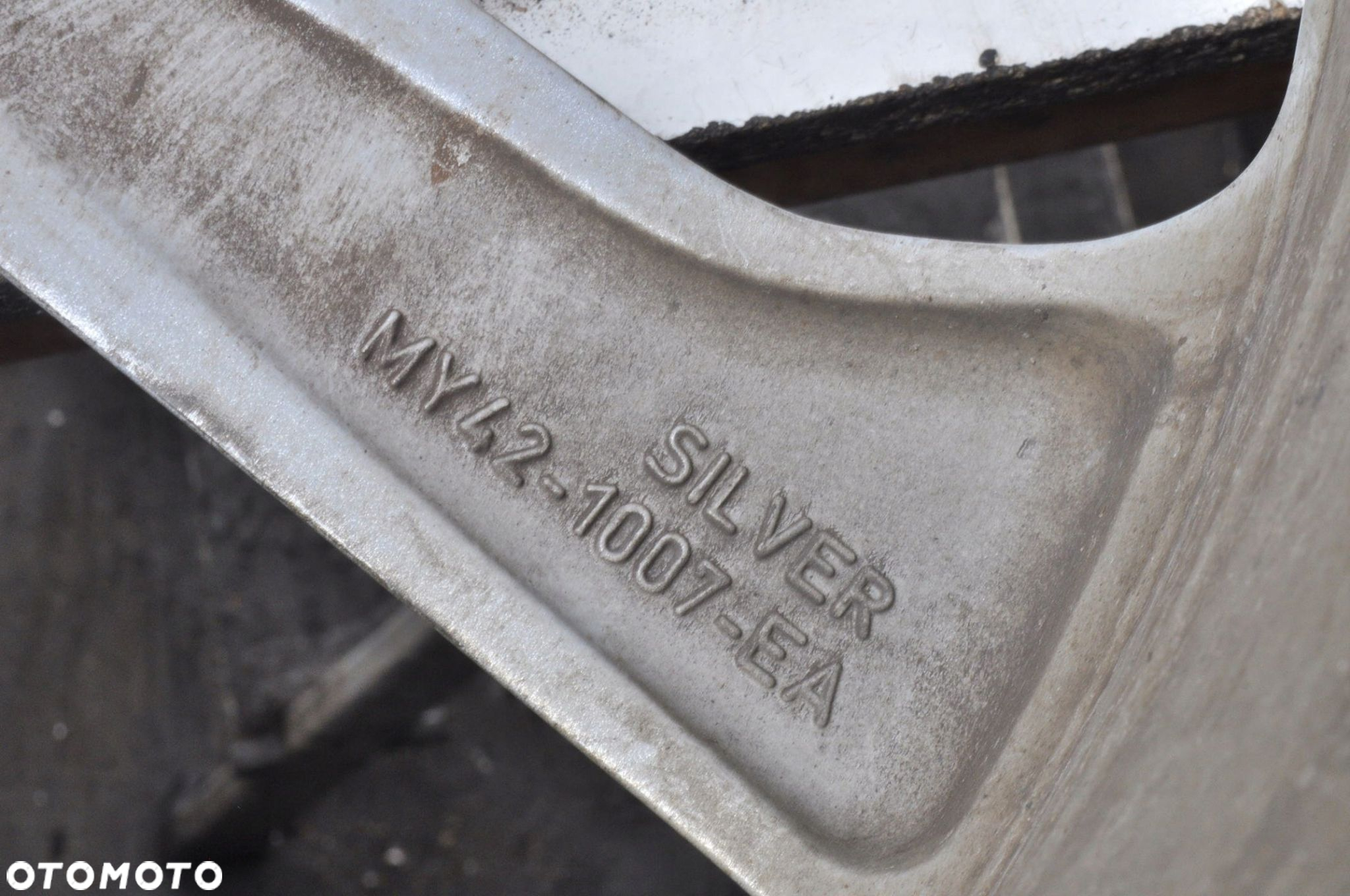 LAND ROVER DISCOVERY V FELGA ALUMINIOWA R21" 9.5J 5X120 ET49 MY42-1007-EA - 6