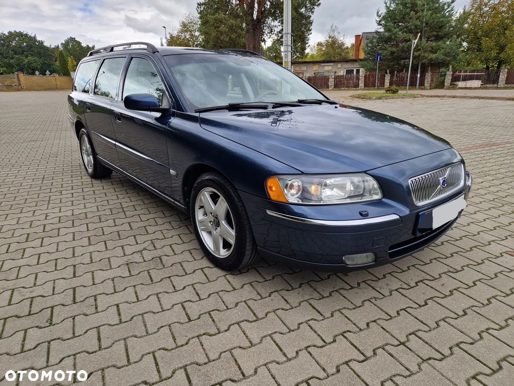 Volvo V70 2.4D Summum - 4