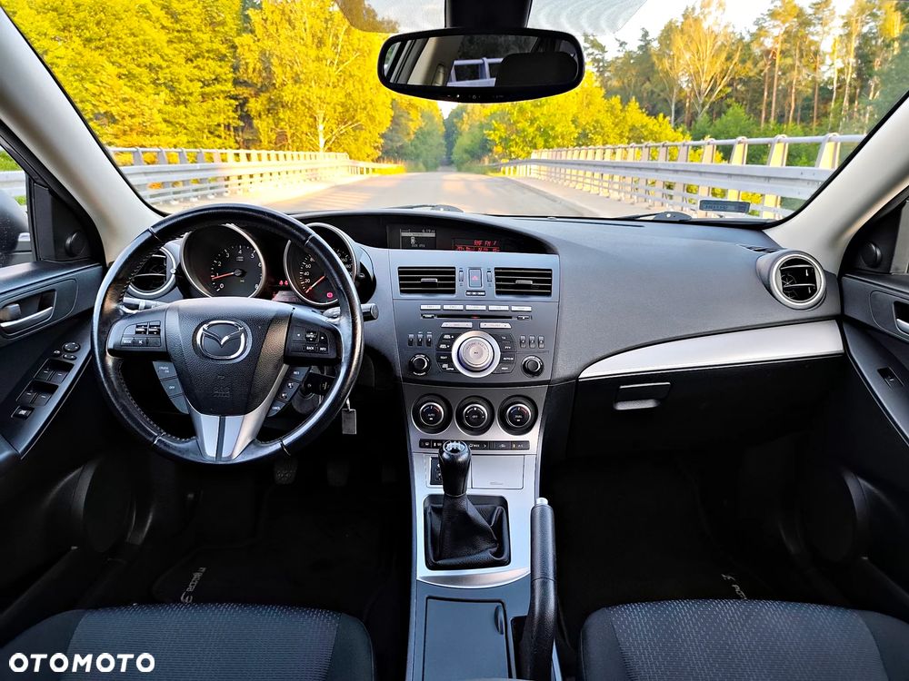 Mazda 3 1.6 Exclusive + - 7