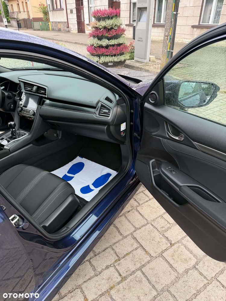 Honda Civic 1.0 T Comfort Sport Line - 17