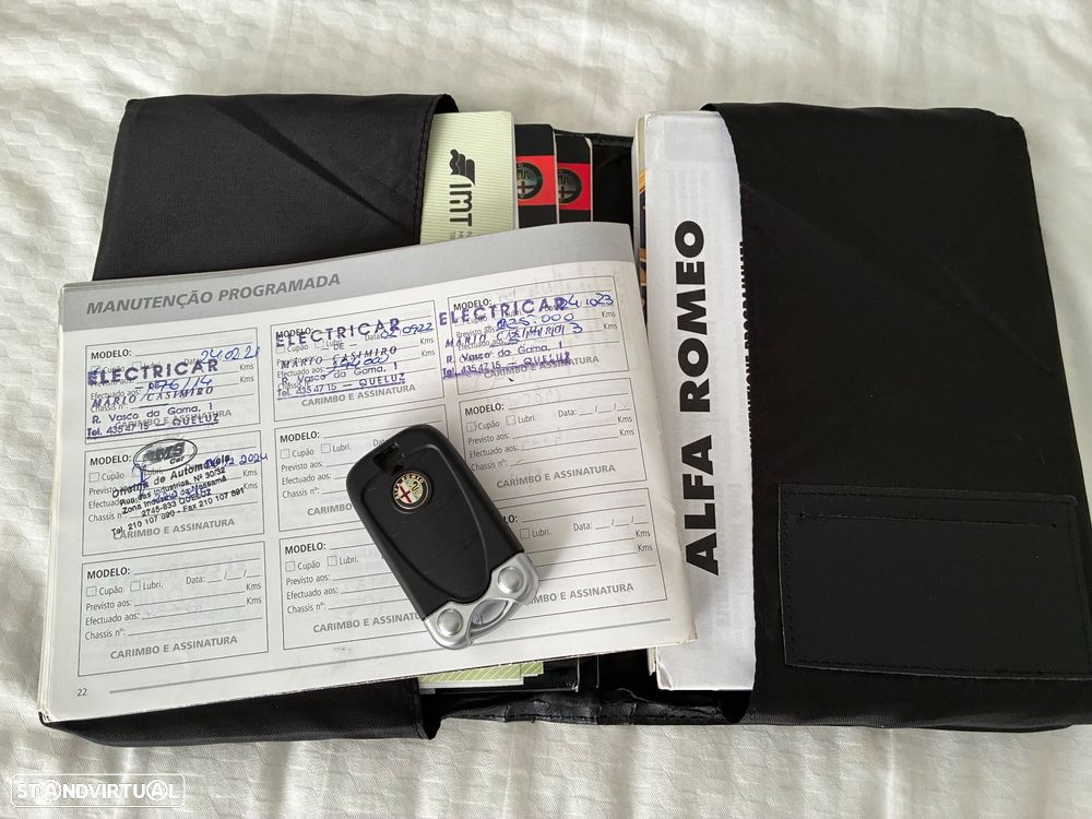 Alfa Romeo 159 Sportwagon 1.9 JTDm 16V Elegante - 14