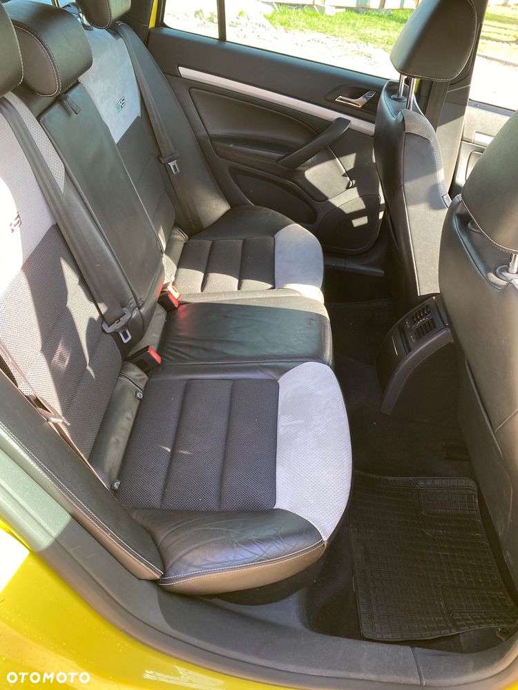 Skoda Octavia 2.0 TDI CR DPF DSG RS - 21