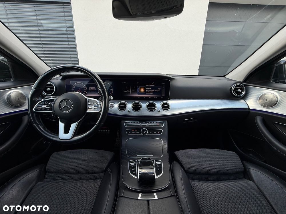 Mercedes-Benz Klasa E 200 d 9G-TRONIC Exclusive - 8