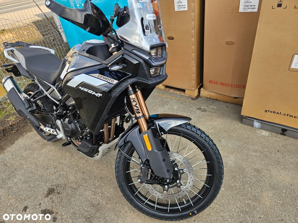 CFMoto MT - 7