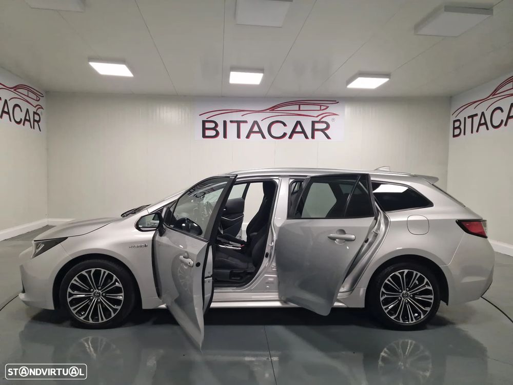 Toyota Corolla Touring Sports 1.8 Hybrid Comfort+P.Sport - 26