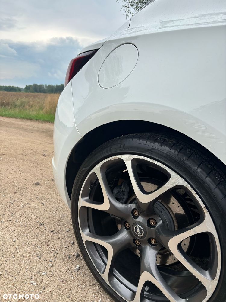 Opel Astra OPC - 11