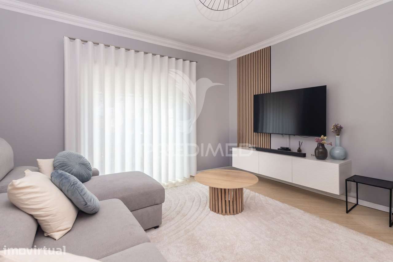 Apartamento T-2 Quinta do Conde - Grande imagem: 2/9