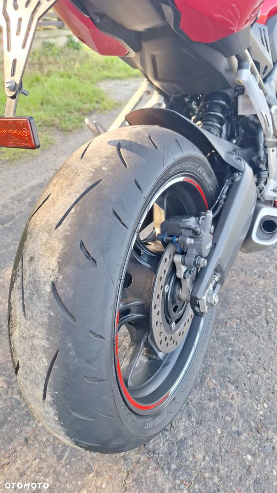 Honda CBR - 35